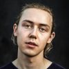 Arthur Hakalahti as Aksel