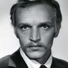 Aleksandr Kaydanovskiy as Николай Вараксин