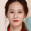 Rie Young-zin as Bootlegger
