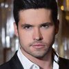 Eleazar Gómez as Student #3