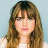 Jacqueline Byers as Riley Seabrook