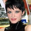 Melissa Jones as Vicki