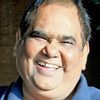 Satish Kaushik as Police Officer