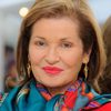 Stephanie Beacham as Peg