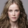 Carla Juri as Helen Memel