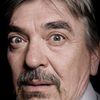 Mihai Dinvale as Dr. Niculescu