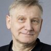 Sergey Rubeko as Starpom Rogatko