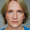 Isabel Schosnig as Frau Berg
