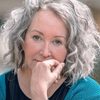 Berni Stapleton as Donna