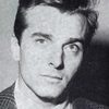 Mario Valdemarin as Sottotenente Lorenzi