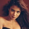 Palak Singh as Tia Singh