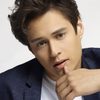 Enrique Gil as Gio