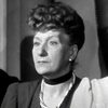 Germaine Stainval as La patronne du café(non crédité)