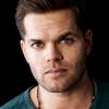 Wes Chatham as Dillon