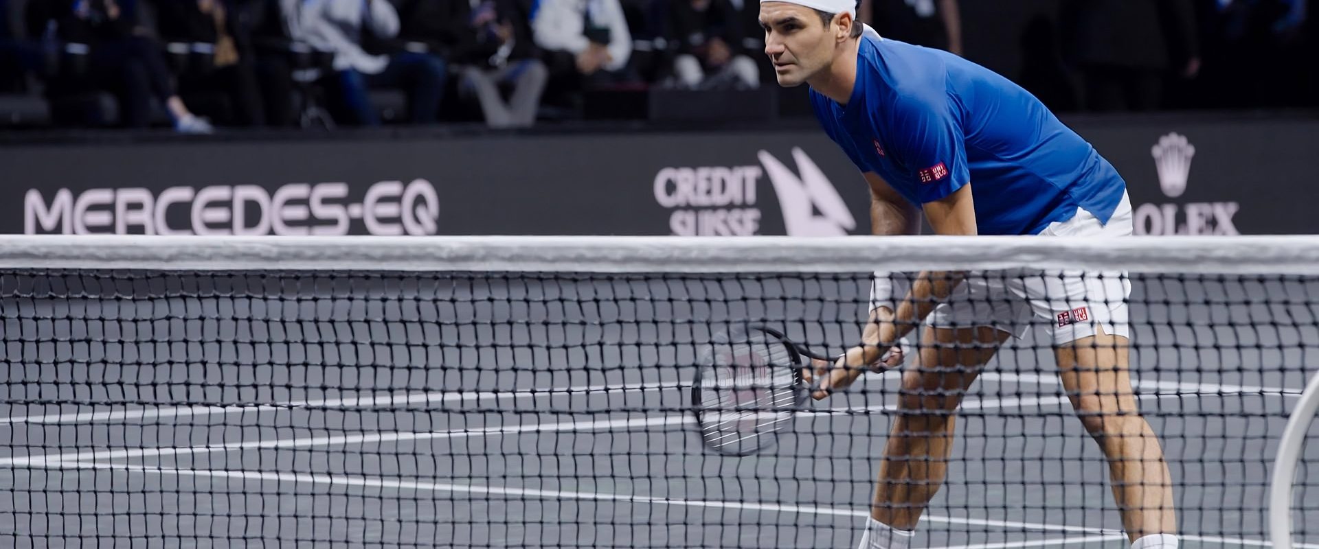 Federer: Twelve Final Days background