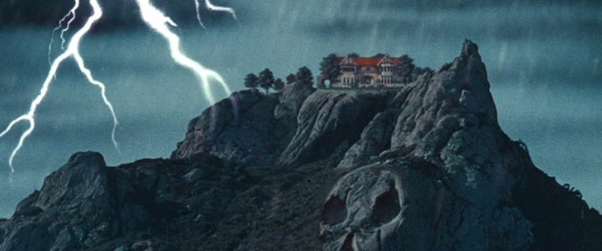The House on Skull Mountain background