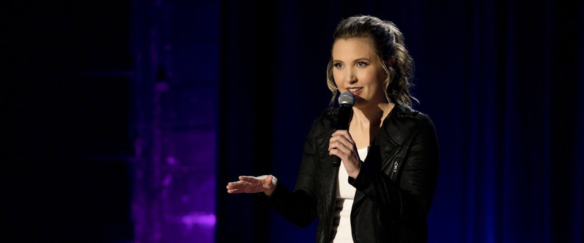 Taylor Tomlinson: Quarter-Life Crisis background