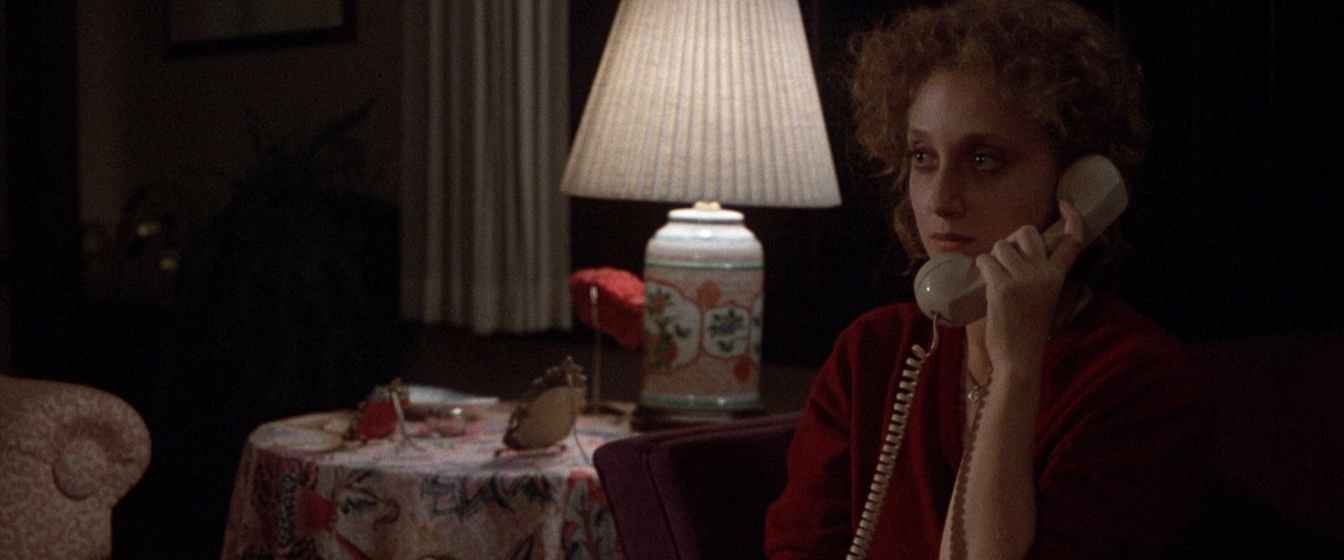 When a Stranger Calls background