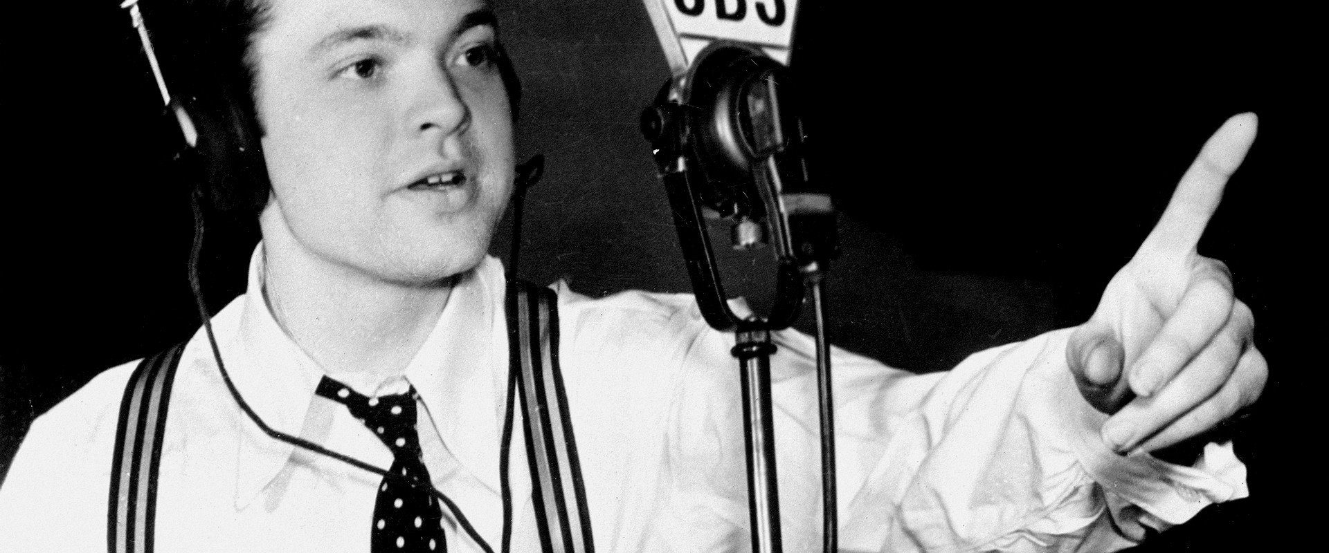 The Eyes of Orson Welles background