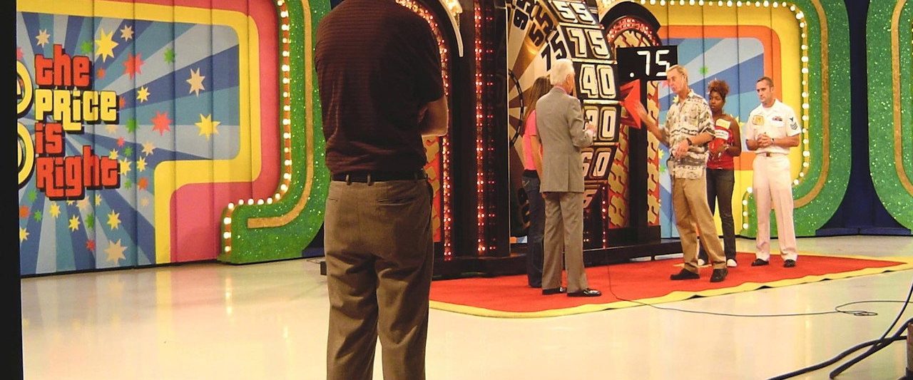 Perfect Bid: The Contestant Who Knew Too Much background