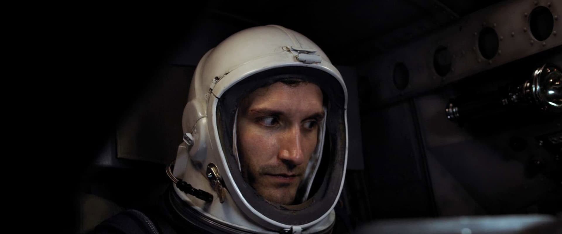 Capsule background