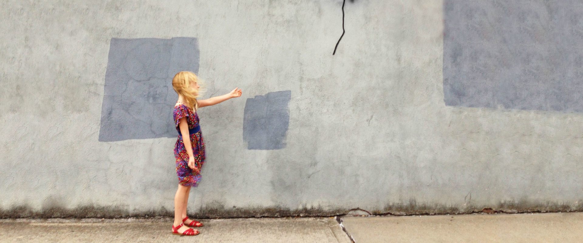 Banksy Does New York background