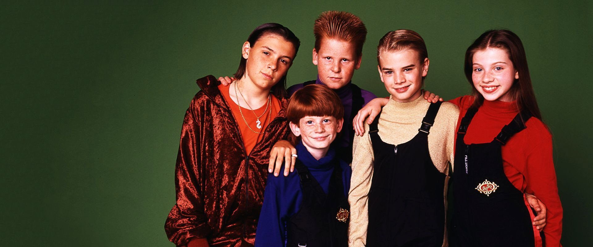Richie Rich's Christmas Wish background