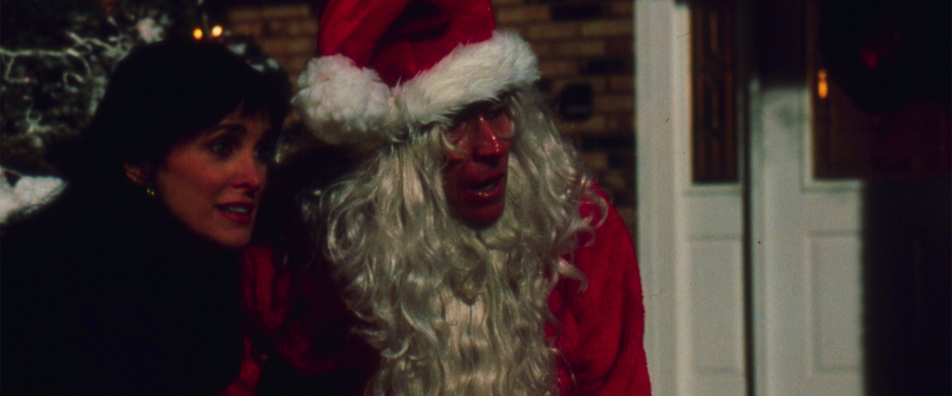 I Saw Mommy Kissing Santa Claus background