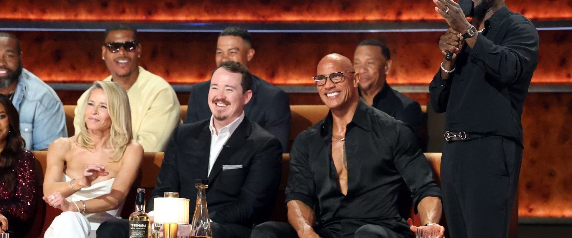 The Roast of Kevin Hart background