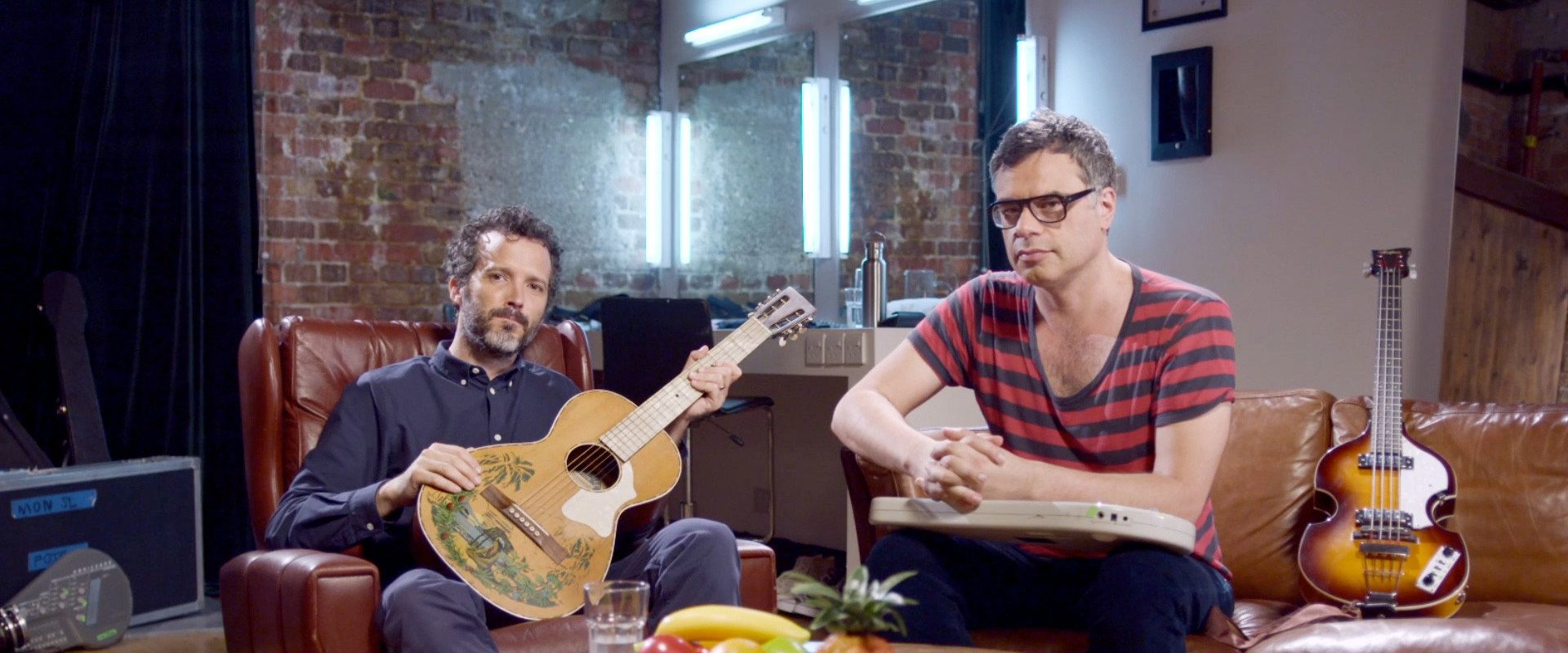 Flight of the Conchords: Live in London background