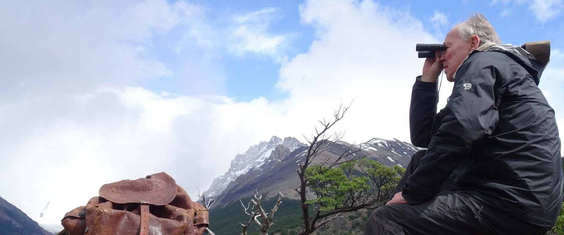 Nomad: In the Footsteps of Bruce Chatwin background