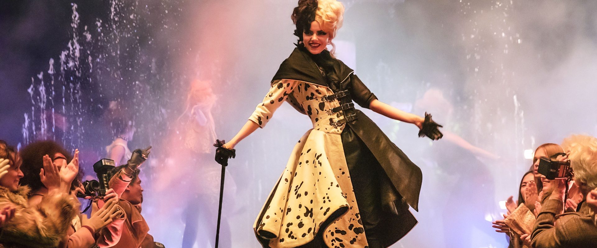 Cruella background
