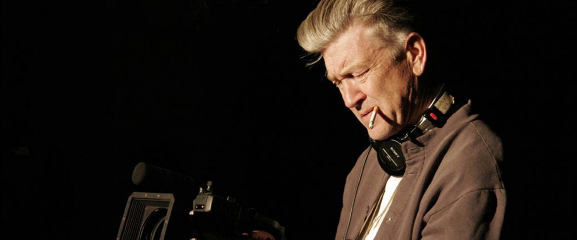 Lynch (one) background