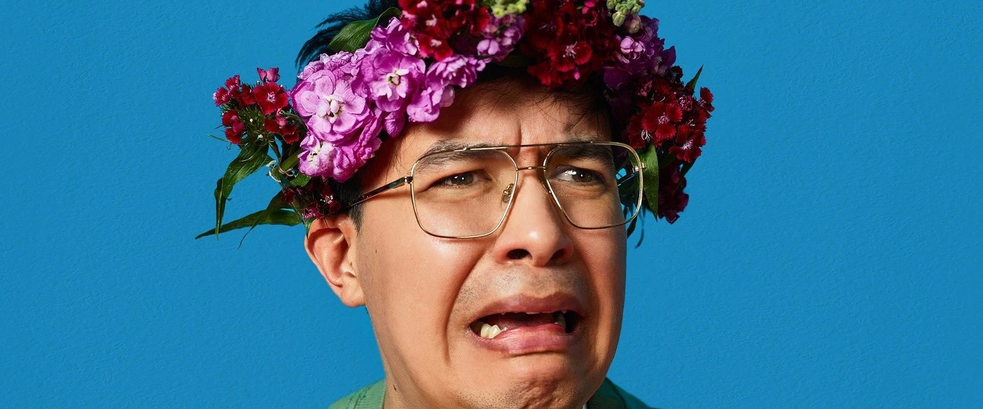 Phil Wang: Wang in There, Baby! background