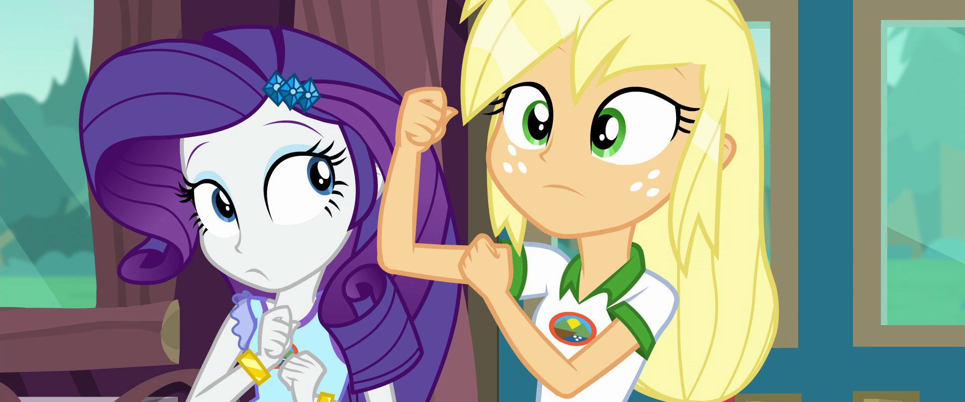 My Little Pony: Equestria Girls - Legend of Everfree background