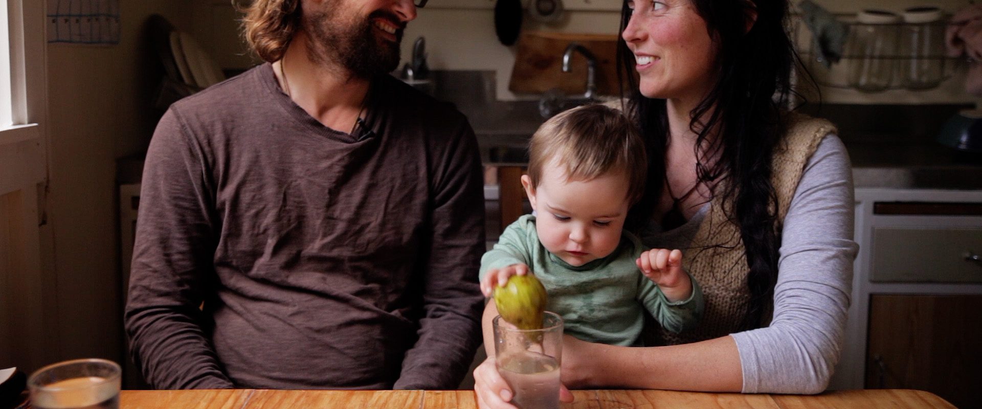 Living the Change: Inspiring Stories for a Sustainable Future background