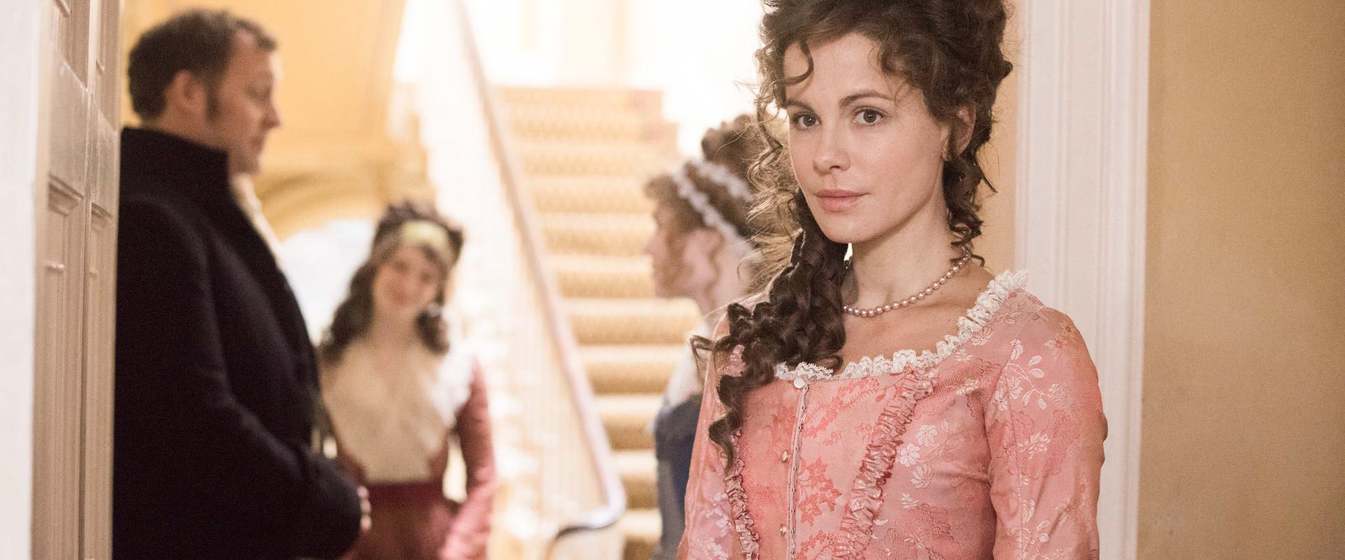 Love & Friendship background