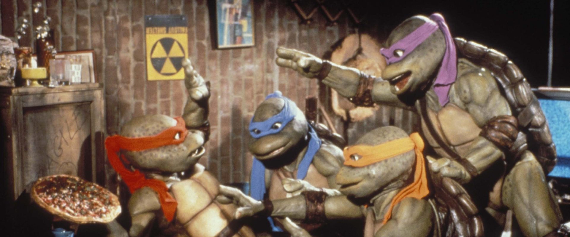 Teenage Mutant Ninja Turtles II: The Secret of the Ooze background
