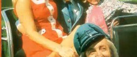 Holiday on the Buses background