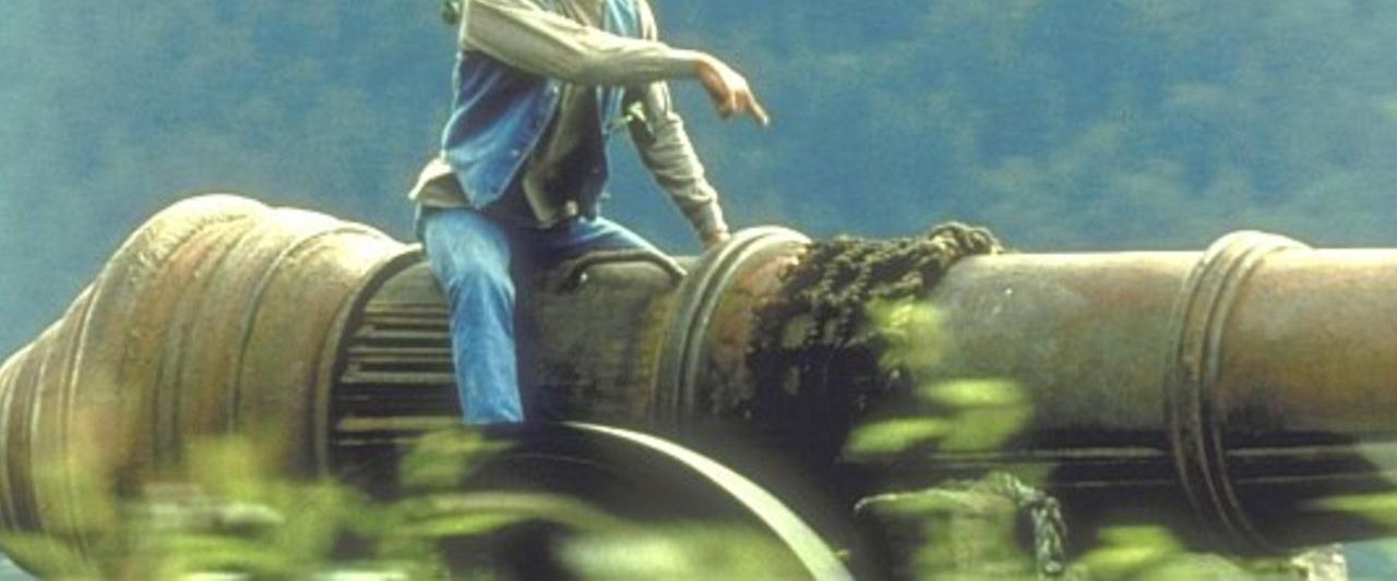 Ernest Rides Again background