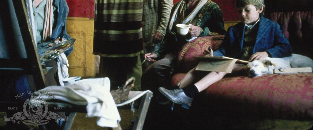 Tea with Mussolini background