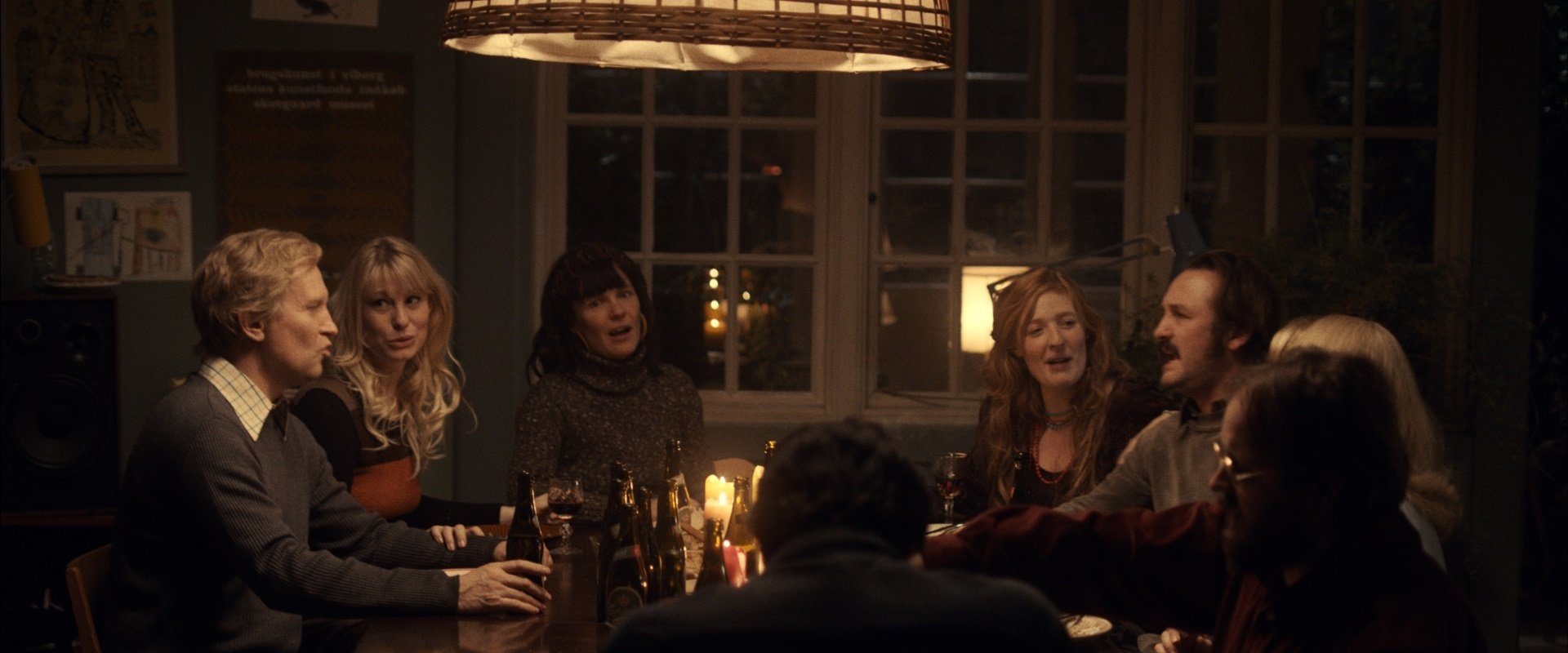 The Commune background