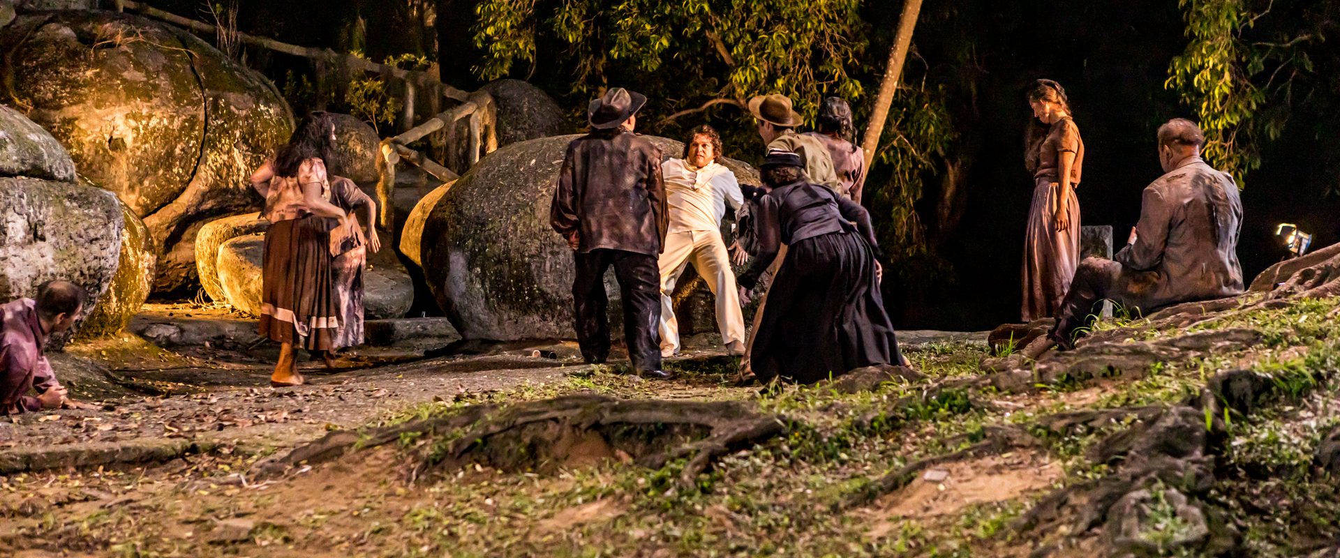 Nosso Lar 2: Os Mensageiros background