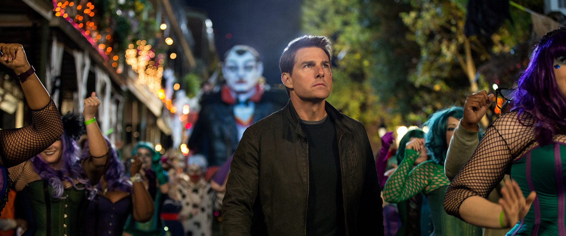 Jack Reacher: Never Go Back background