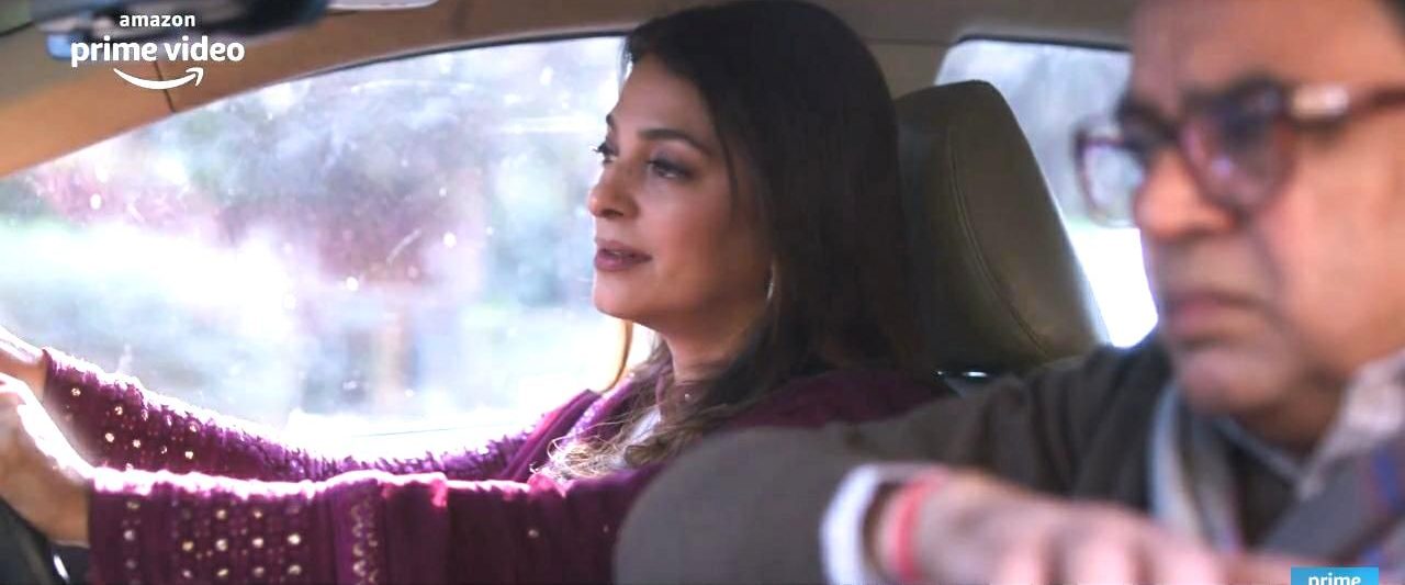 Sharmaji Namkeen background
