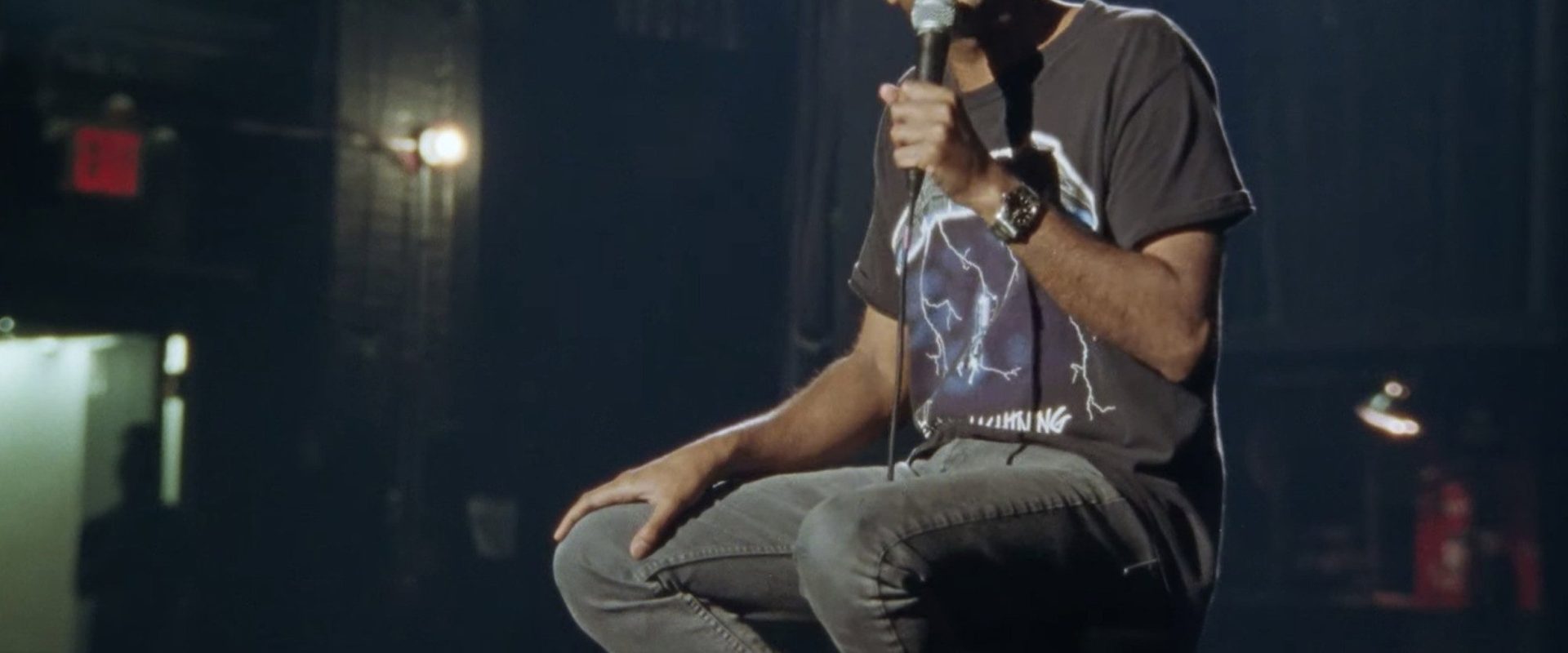 Aziz Ansari: Right Now background