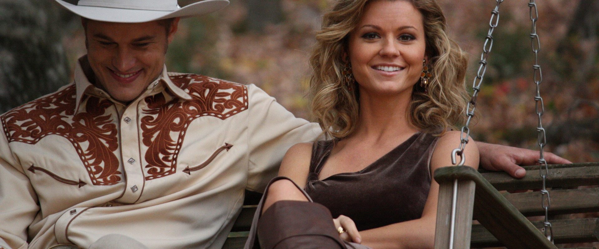 Pure Country 2: The Gift background