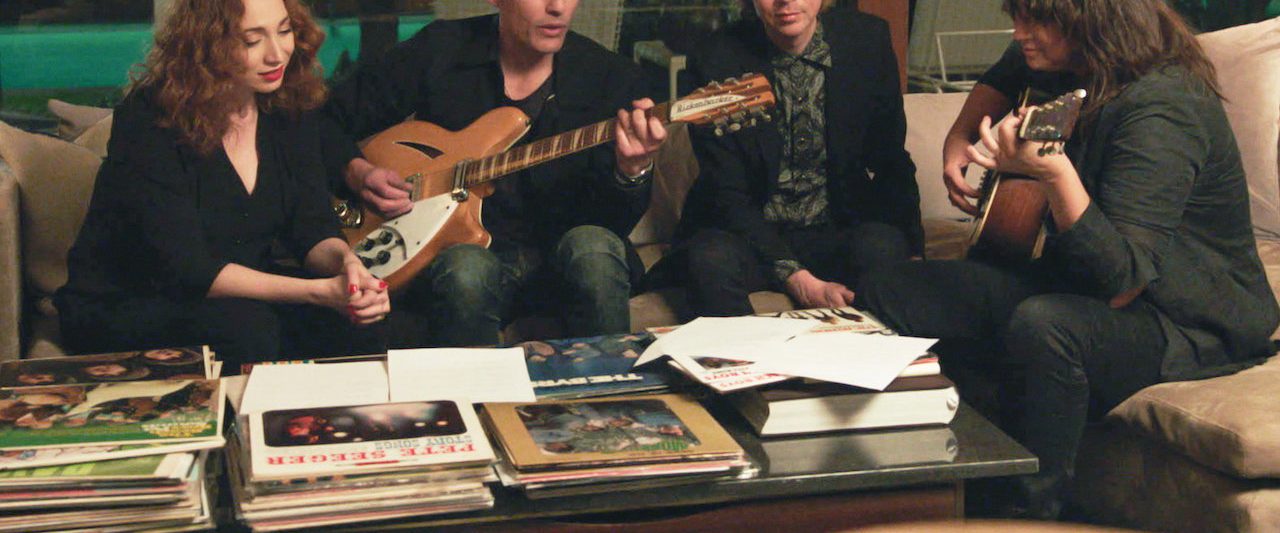 Echo in the Canyon background