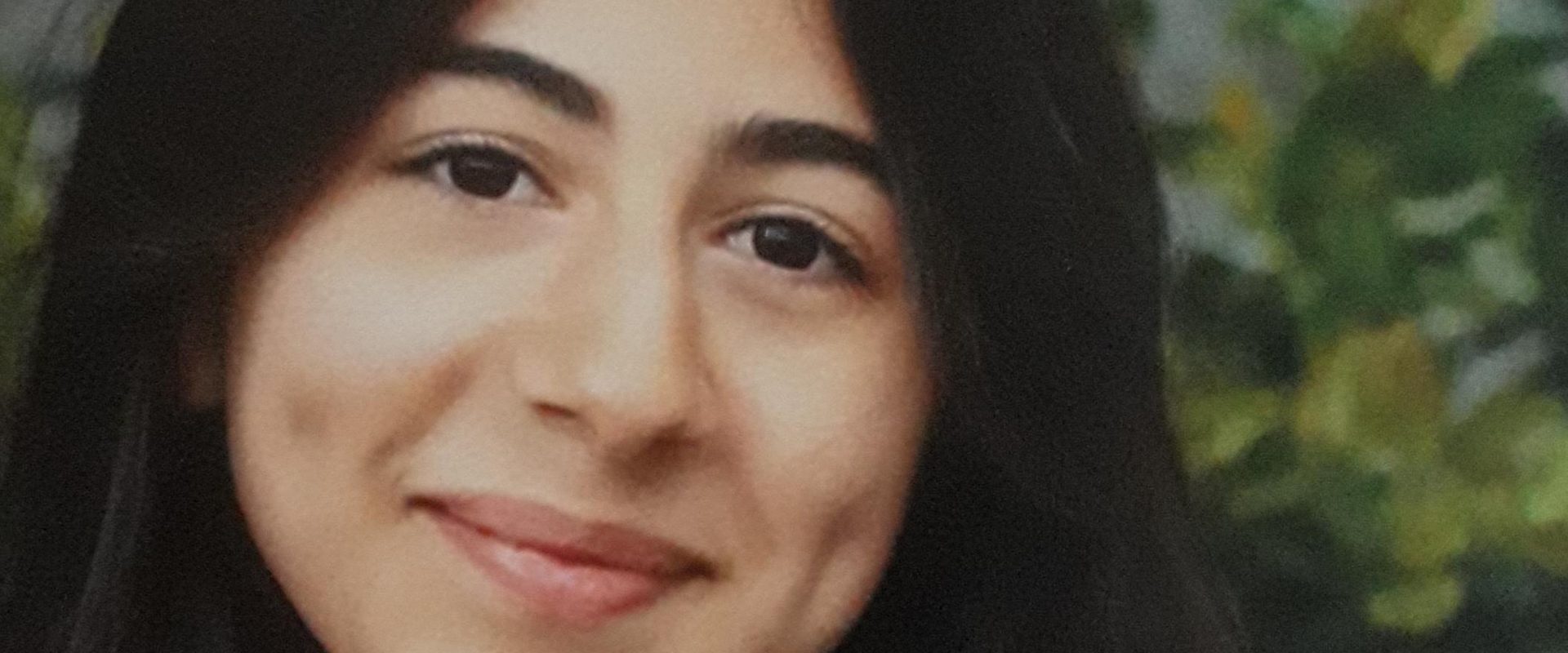 Yaşamak İstiyorum background