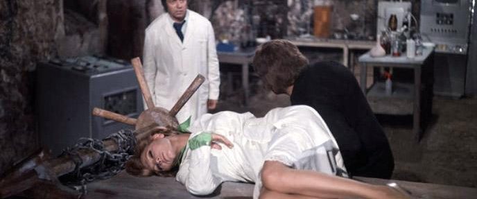 Hunchback of the Morgue background